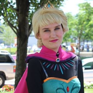 Meet your Posher, Hannah